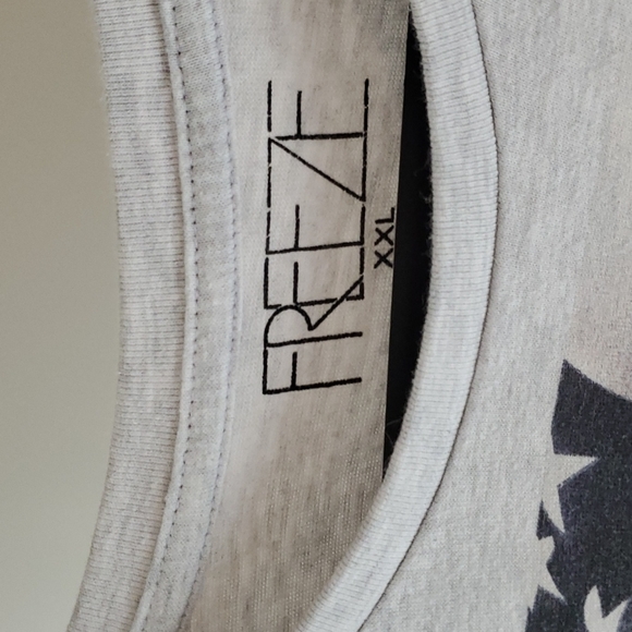 NASA Short Sleeve Crop Top - Picture 2 of 3